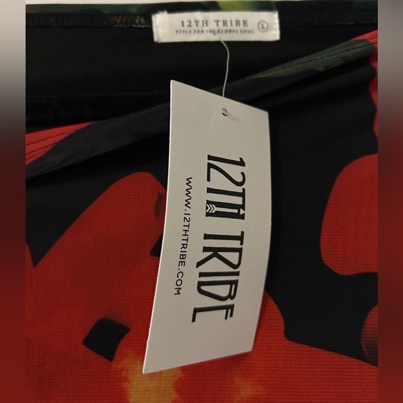 12th Tribe Amour Floral Set - Picture 9 of 9